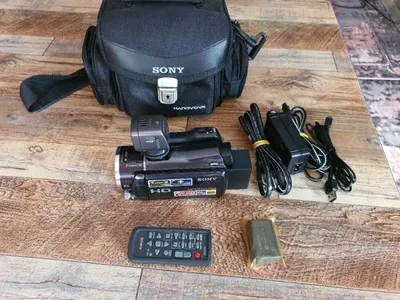 Sony HDR-XR550 videokamerasi sotiladi 1