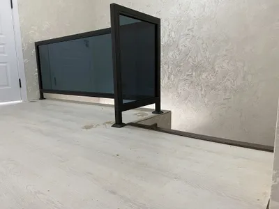 Zanglamaydigan po‘latdan panjaralar, profil quvurlar, shishasiz shisha to‘siqlar 1