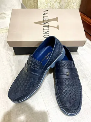 Мужские туфли Valentino.