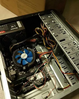 Qoniqarli narxda ikkita ishlatilgan kompyuter sotaman. DDR4 32 GB + DDR3 16 GB 1