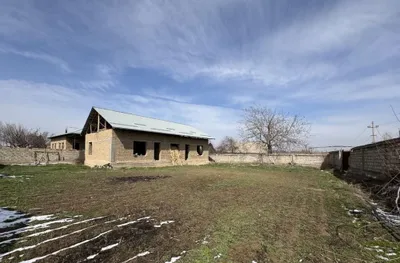 Продаётся двор площадью 8 соток в Янгиюльском районе 1