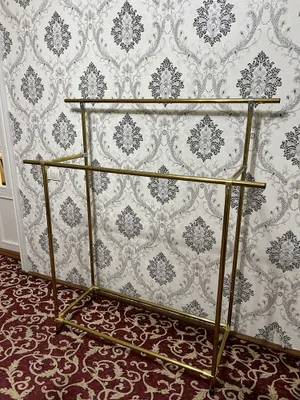 Вешалки золотые напольные, грузоподъёмность 80–100 кг 1