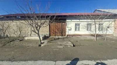 Uy Sotiladi Hovli 1