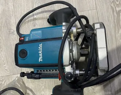 Makita RP2300FC original frezeri 1