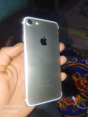 iPhone 7, 128 ГБ, золотой 1