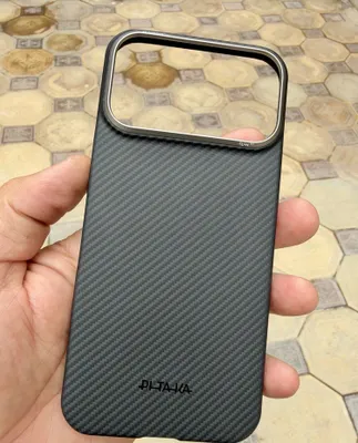 Pitaka Iphone 18 Pro MAX 1
