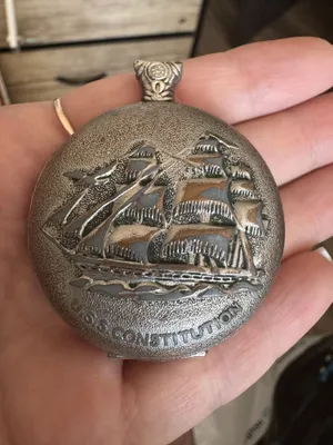 Продам часы стариные 1
