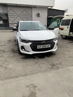 Chevrolet Onix Redline 1