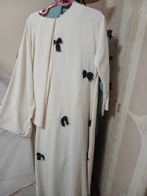 abaya sotiladi