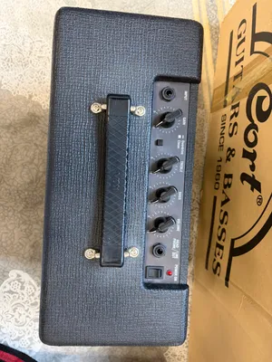VOX kombo kuchaytirgichi bilan Cort elektro gitarasi 7