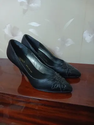 O‘rtacha poshnali charm tuflilar
