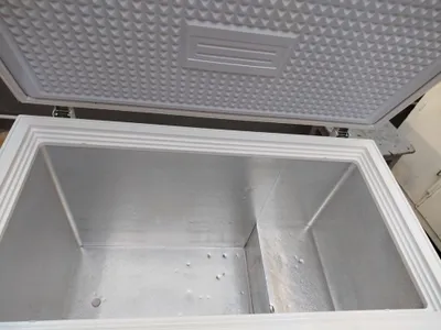 Продается морозильник 1