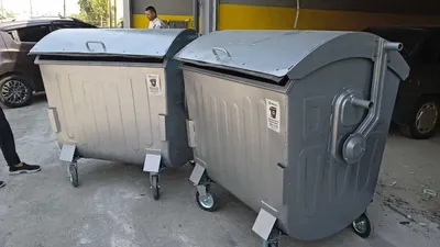 Chiqindilar uchun 1100 l metall bak 1