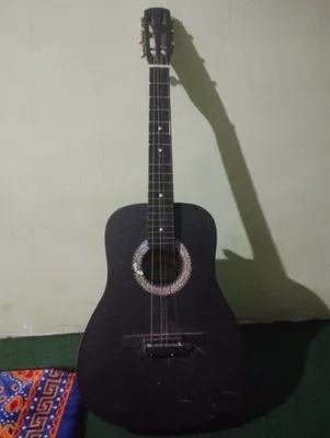Gitara Akustik guitar 1
