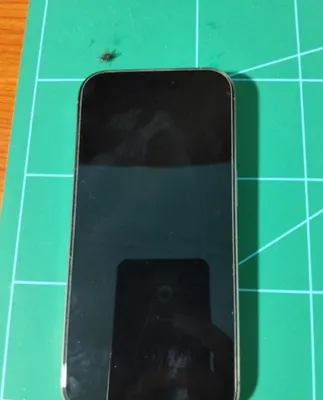 iPhone 16 pro telefoni 1