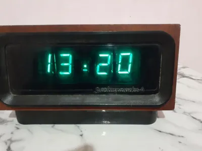 Электронные советские часы 1
