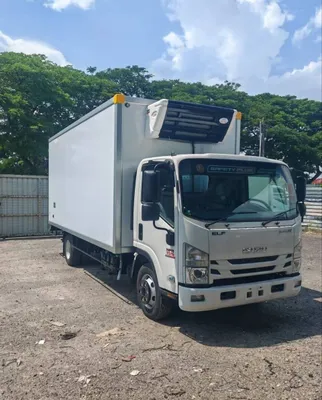 Isuzu samosval avtomobil 1