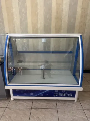 Витринный холодильник 1