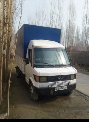 Mersades Benz 207 1