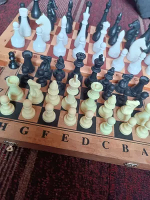 Katta shaxmatlar a’lo holatda 400000 1