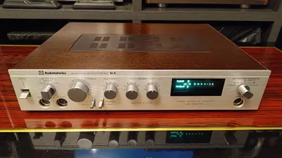 Radiotexnika U-101 kuchaytirgichi 1