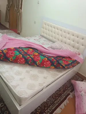 Продаётся кровать, срочно, цена отличная, состояние хорошее, звоните 1