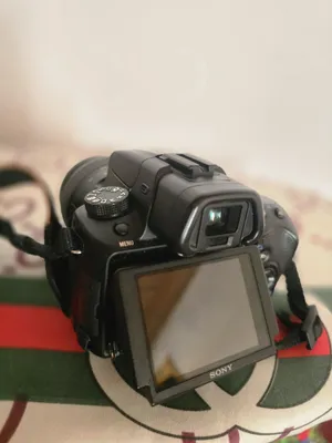 Продам надежную зеркальную камеру Sony Alpha SLT-A37 Made in Japan 1