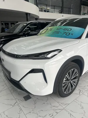 Geely ex5 im avtomobil