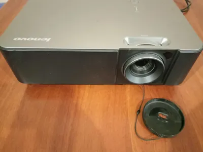 Проектор "LENOVO" б/у 1
