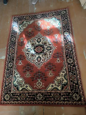 Junli gilam sotiladi