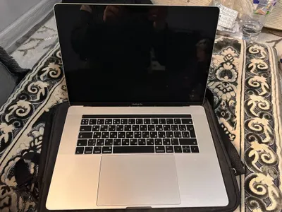 MacBook Pro 2017 1