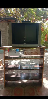 Televizor tunel va podtstavka
