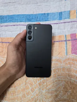 Samsung Galaxy S22+ 1