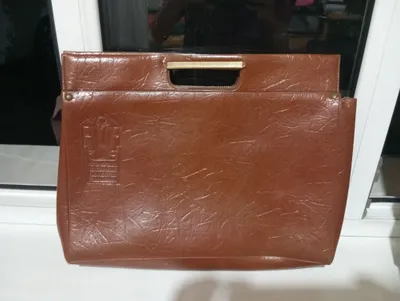 Винтажный классический портфель, изготовленный в старинном стиле 1