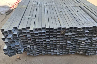 Продаётся оцинкованный профиль 2×2 1