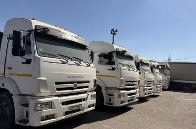 Камаз тягач полуприцеп билан 1
