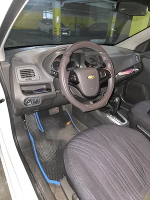 Автомобиль Chevrolet Cobalt 2023 года 4