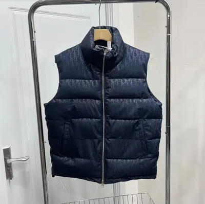 Erkaklar uchun Dior nimchasi 1