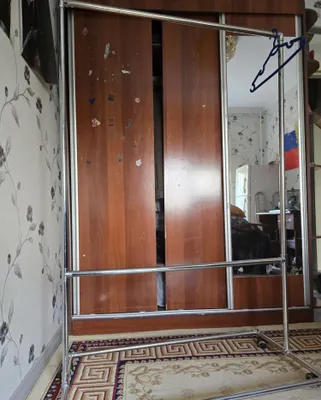 Kiyimlar uchun pol ilgichini sotaman 1