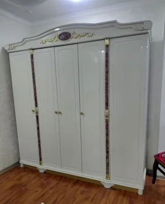 Продам спальни гарнитур 1