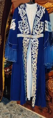 Oʻtkir koʻk rangdagi ansabil koʻylak sotiladi 1