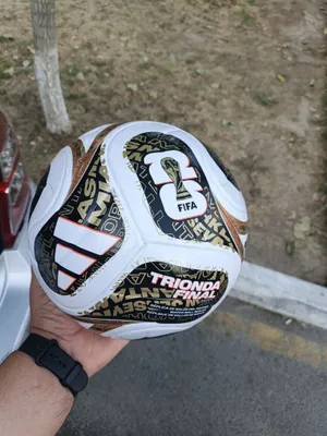 Мужской золотой мяч футбольный ADIDAS FIFA World Cup 26 Trionda Finals 1