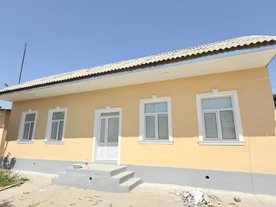 Guliston shahar 1 mavzeda yangi remontdan chuqqan 3 xonali uy sotiladi 1