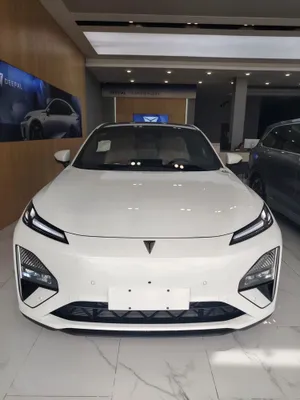 Deepal S07 230 Ultra, Gibrid, R19 diska, Massaj, atamanka, Changan 1