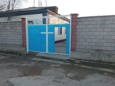 Срочно продаётся наш двор 4 сотки 1