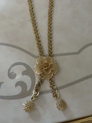 “HOJI ONA” oltin taqinchoği sotiladi 1