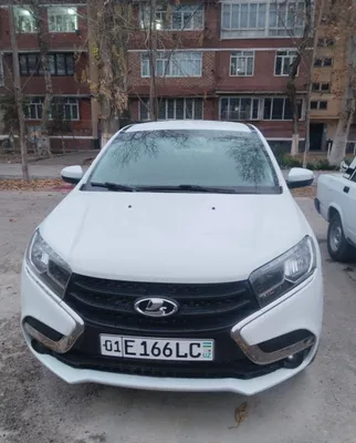 Автомобиль Lada Xray 1