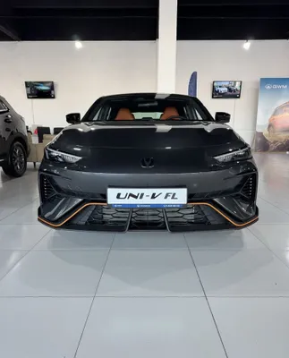 Changan Uni-V в новом салоне 1