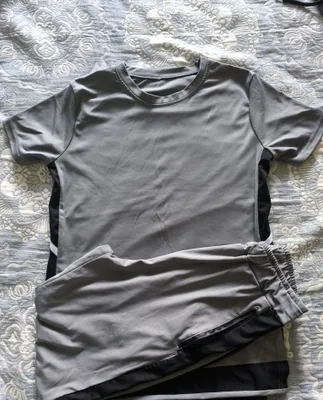 Sport kostyumi 1