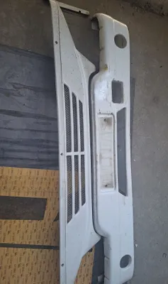 Продаётся бампер автобуса